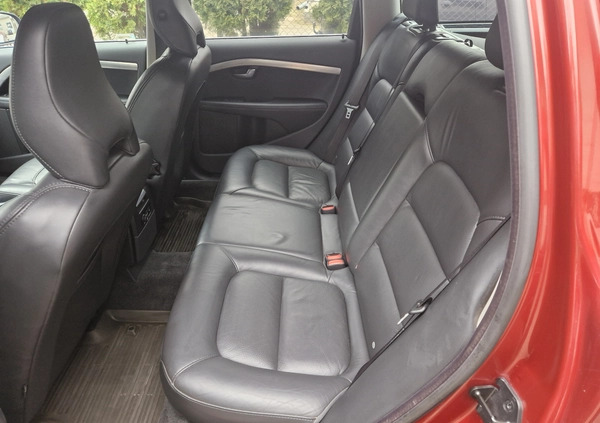 Volvo V70 cena 38000 przebieg: 244000, rok produkcji 2010 z Siedlce małe 704